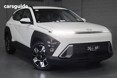 White 2025 Hyundai Kona SUV HYBRID F