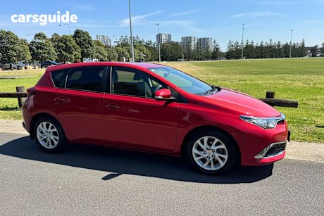 Red 2017 Toyota Corolla Hatch ASCENT SPORT F