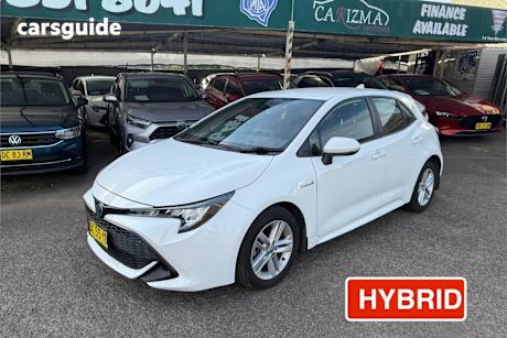 White 2021 Toyota Corolla Hatchback Ascent Sport Hybrid