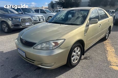 Gold 2003 Toyota Camry Sedan Ateva