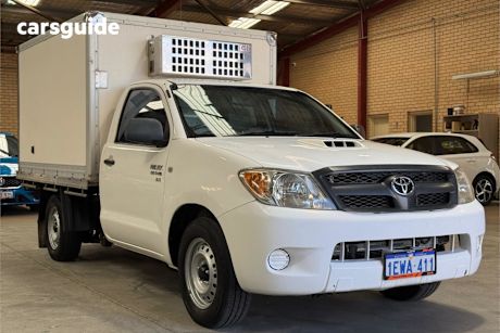White 2007 Toyota Hilux Cab Chassis Sr