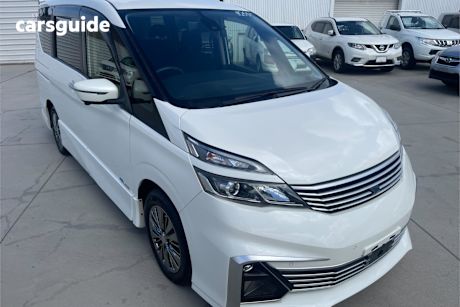White 2016 Nissan Serena SUV HYBRID