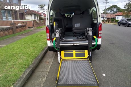 White 2018 Toyota HiAce OtherCar COMMUTER