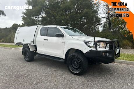 White 2019 Toyota Hilux Ute Tray SR 4X4