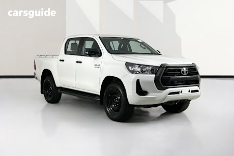 White 2022 Toyota Hilux Double Cab Pick Up Sr Hi-Rider (4X2)