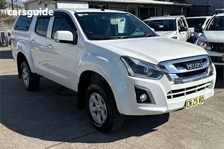 White 2017 Isuzu D-MAX Crew Cab Utility Ls-M Hi-Ride (4X4)