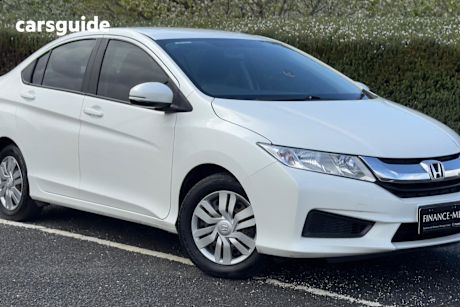 White 2016 Honda City Sedan VTI F