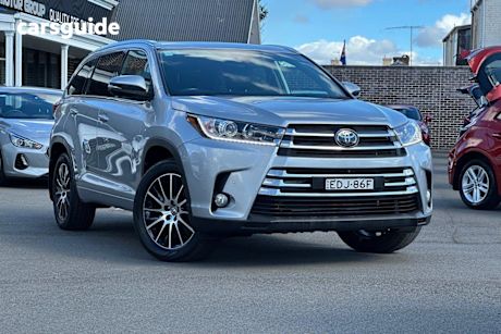 Silver 2017 Toyota Kluger Wagon Grande (4X4)