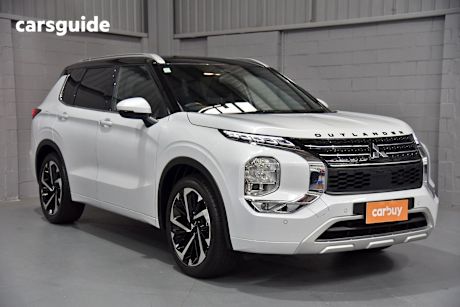 White 2024 Mitsubishi Outlander SUV EXCEED TOURER 4X4