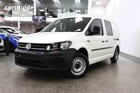White 2018 Volkswagen Caddy Commercial TSI220 F