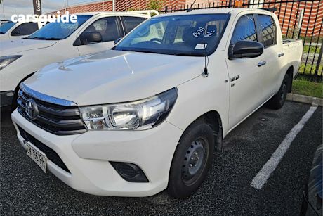 White 2016 Toyota Hilux Ute Tray SR R