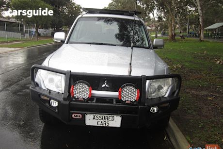 Silver 2007 Mitsubishi Pajero SUV