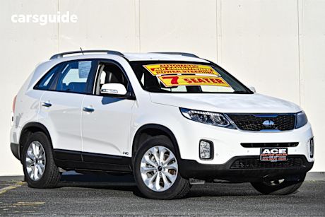 White 2013 Kia Sorento SUV SLI 4X4