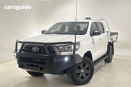 White 2023 Toyota Hilux Ute Tray SR 4X4