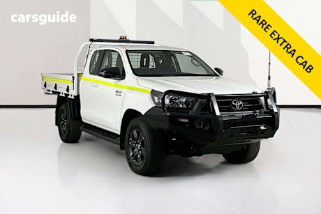 White 2023 Toyota Hilux X Cab Cab Chassis Sr (4X4)