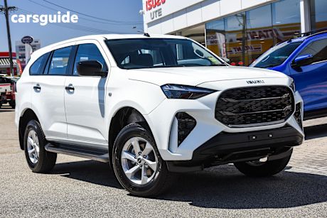 White 2025 Isuzu MU-X SUV LS-M 4X4