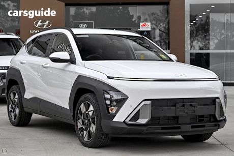 White 2025 Hyundai Kona SUV ELITE F