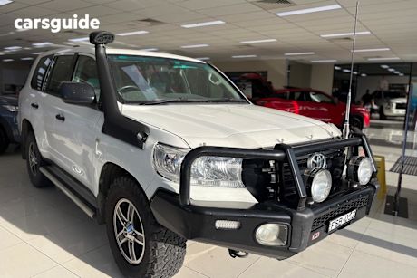 White 2016 Toyota Landcruiser SUV GX 4X4