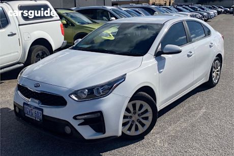 White 2019 Kia Cerato Sedan S