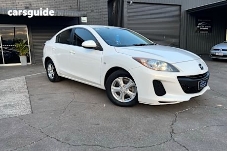 White 2013 Mazda 3 Sedan Neo