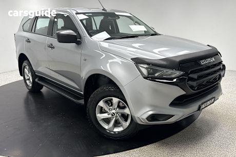 Silver 2022 Isuzu MU-X SUV LS-M 4X4