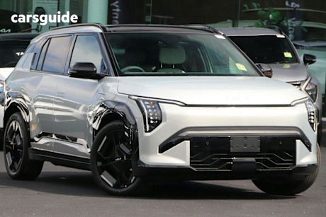 Silver 2025 Kia Ev3 SUV GT-LINE LONG RANGE F