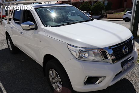 White 2019 Nissan Navara Dual Cab Pick-up Rx (4X2)