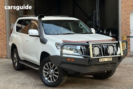 White 2018 Toyota Landcruiser Wagon Vx (4X4)