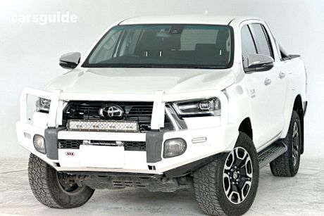 White 2021 Toyota Hilux Ute Tray SR5 4X4