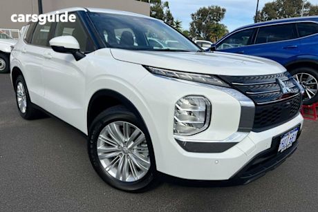 White 2023 Mitsubishi Outlander Wagon Es 5 Seat (2Wd)