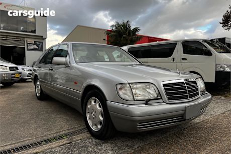 Silver 1995 Mercedes-Benz S-Class Sedan S500 R