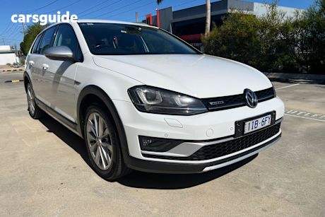 White 2016 Volkswagen Golf SUV ALLTRACK 132TSI 4WD
