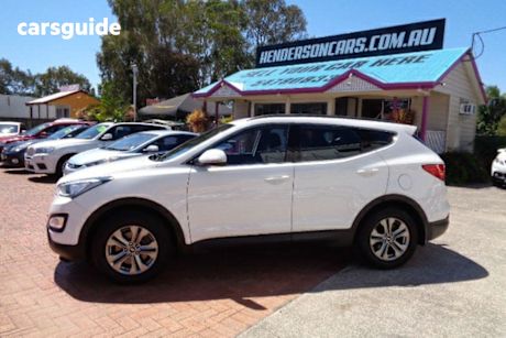 White 2015 Hyundai Santa FE SUV ACTIVE 4X4
