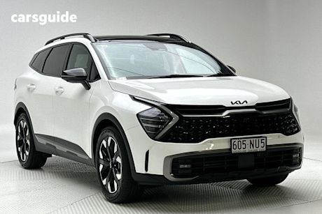 White 2023 Kia Sportage SUV GT-LINE 4WD