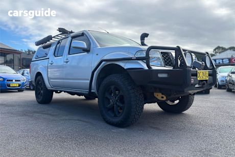 Grey 2007 Nissan Navara Dual Cab Pick-up St-X (4X4)