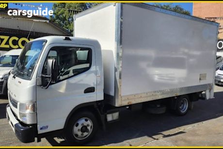 White 2021 Mitsubishi Canter Ute Tray FE639