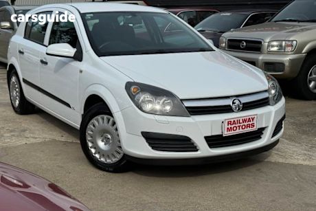 White 2007 Holden Astra Hatchback Cd