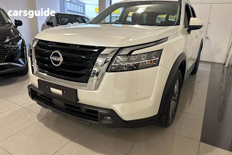 White 2024 Nissan Pathfinder SUV ST-L 4X4