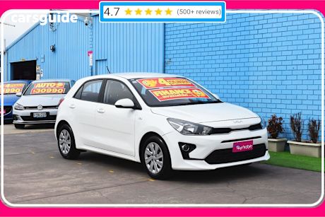 White 2023 Kia RIO Hatch S F