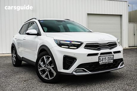 White 2024 Kia Stonic SUV GT-LINE F