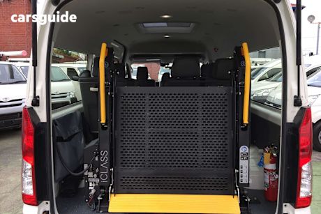 White 2021 Toyota HiAce Bus Slwb Commuter (12 Seats)
