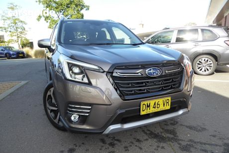 Bronze 2024 Subaru Forester SUV 2.5I-S 4WD