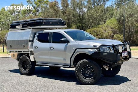 Silver 2020 Nissan Navara Dual Cab Pick-up Sl (4X4)