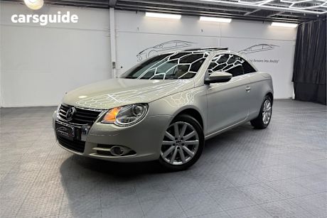 Silver 2009 Volkswagen EOS Convertible 103 Tdi