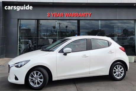 White 2015 Mazda 2 Hatchback Maxx