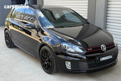 Black 2010 Volkswagen Golf Hatchback Gti
