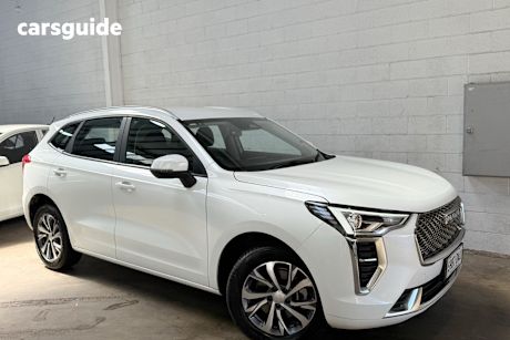 White 2024 GWM Haval Jolion SUV LUX F