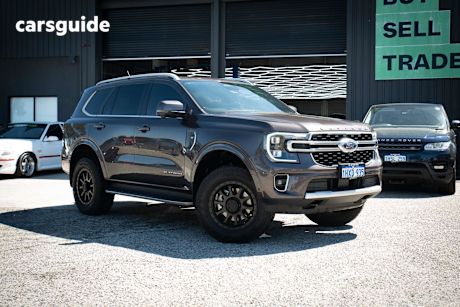 Bronze 2022 Ford Everest SUV PLATINUM 4X4