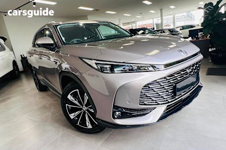 Silver 2025 MG HS SUV HYBRID+ ESSENCE F
