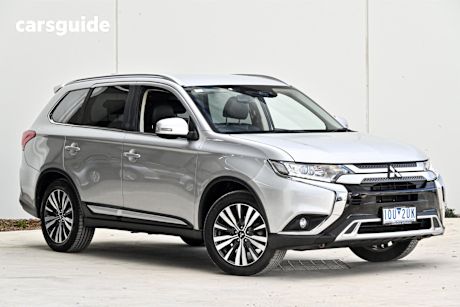 Silver 2018 Mitsubishi Outlander SUV LS F